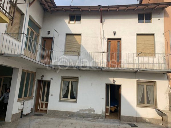 casa indipendente in vendita a Nibionno