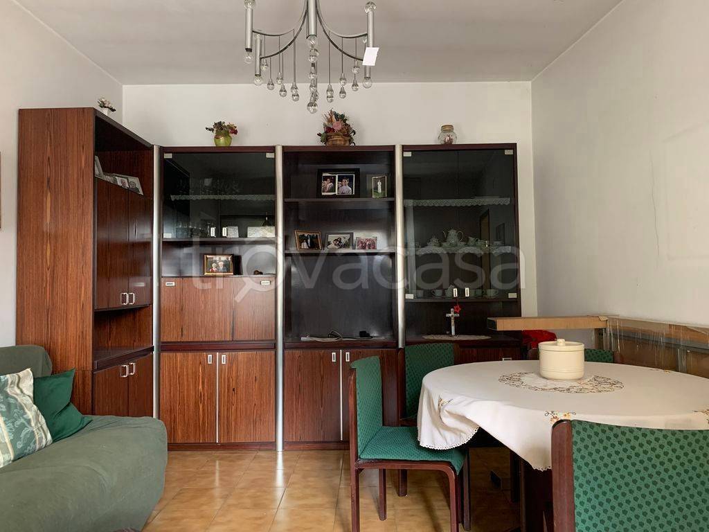 casa indipendente in vendita a Nibionno