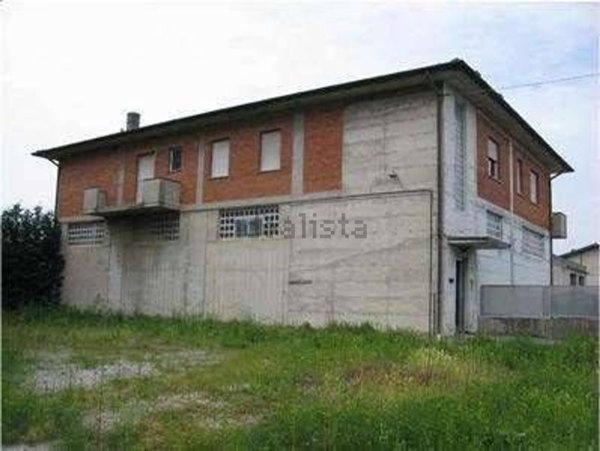 casa indipendente in vendita a Nibionno
