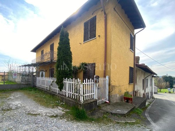 casa indipendente in vendita a Nibionno in zona Mongodio