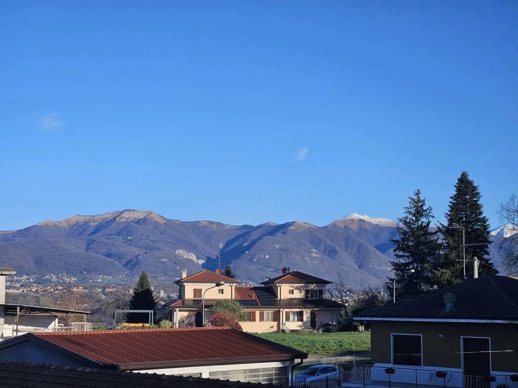 appartamento in vendita a Nibionno in zona Tabiago