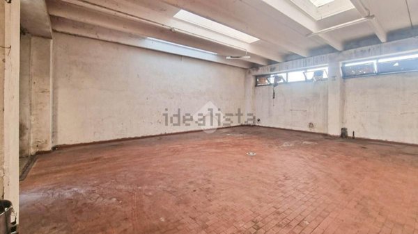 capannone in vendita a Nibionno