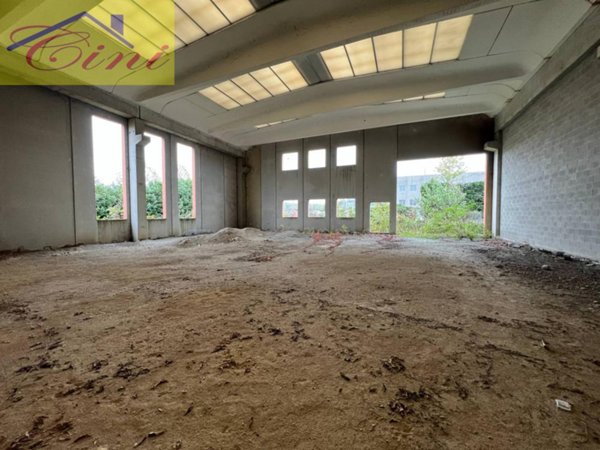 casale in vendita a Nibionno
