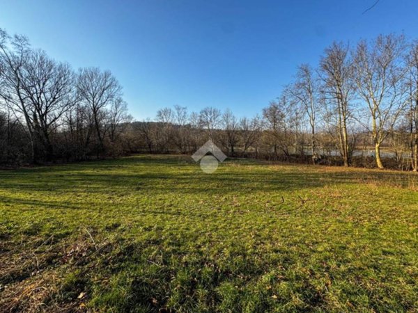 terreno edificabile in vendita a Nibionno in zona Gaggio