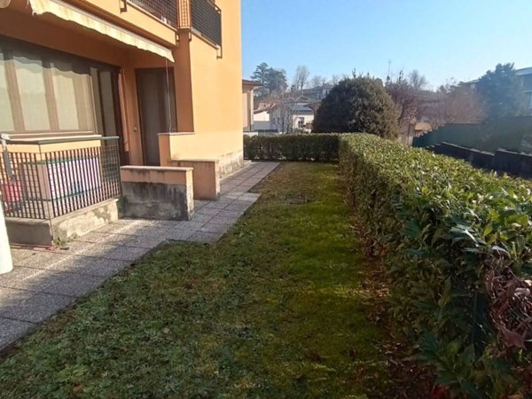 appartamento in vendita a Nibionno in zona Tabiago