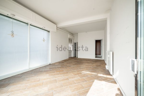 locale commerciale in vendita a Nibionno in zona Tabiago