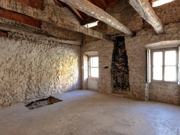 casa indipendente in vendita a Nibionno in zona Tabiago