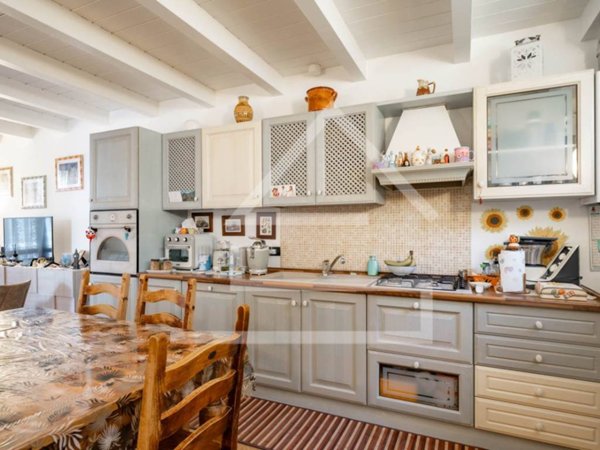 appartamento in vendita a Nibionno in zona Tabiago