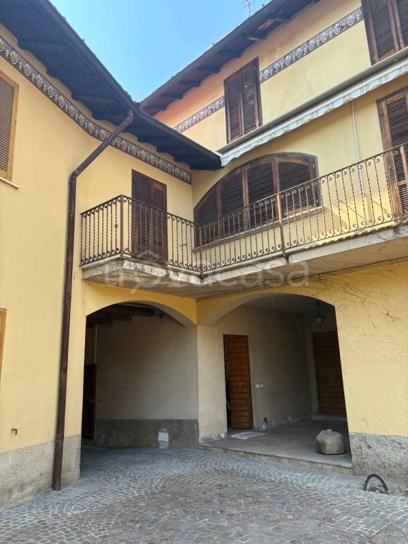 appartamento in vendita a Nibionno in zona Tabiago