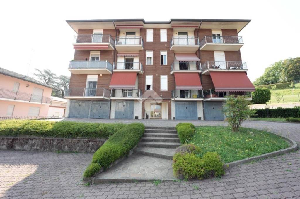 appartamento in vendita a Nibionno in zona Tabiago