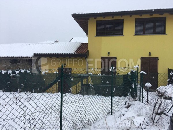 appartamento in vendita ad Oggiono