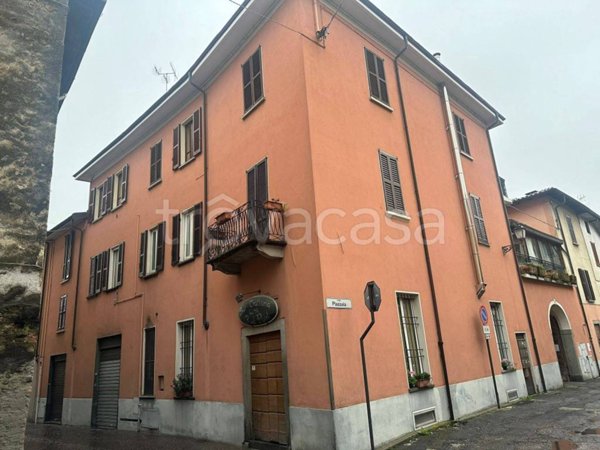appartamento in vendita ad Oggiono