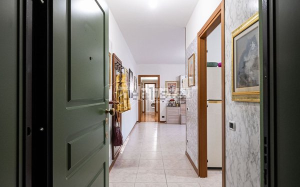 appartamento in vendita ad Oggiono