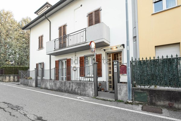 casa indipendente in vendita ad Oggiono