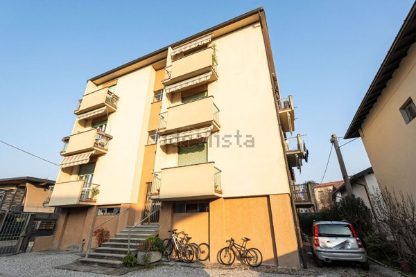 appartamento in vendita ad Oggiono