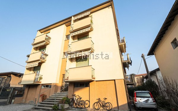 appartamento in vendita ad Oggiono