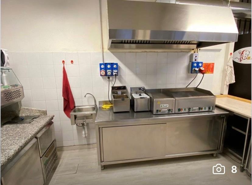 negozio in vendita ad Oggiono