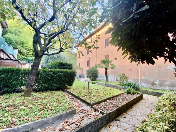 casa semindipendente in vendita ad Oggiono