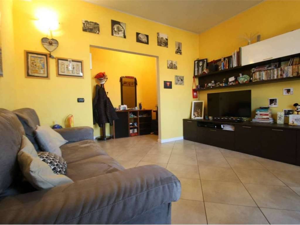 appartamento in vendita ad Oggiono