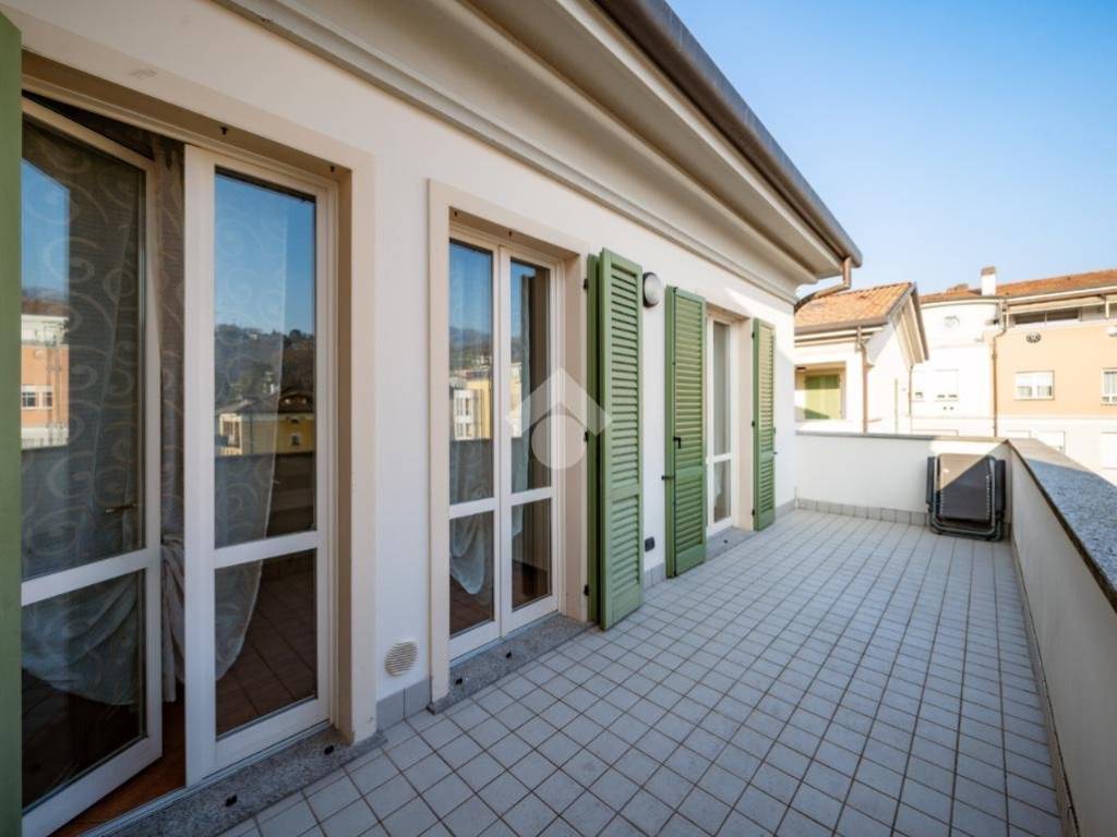 appartamento in vendita ad Oggiono