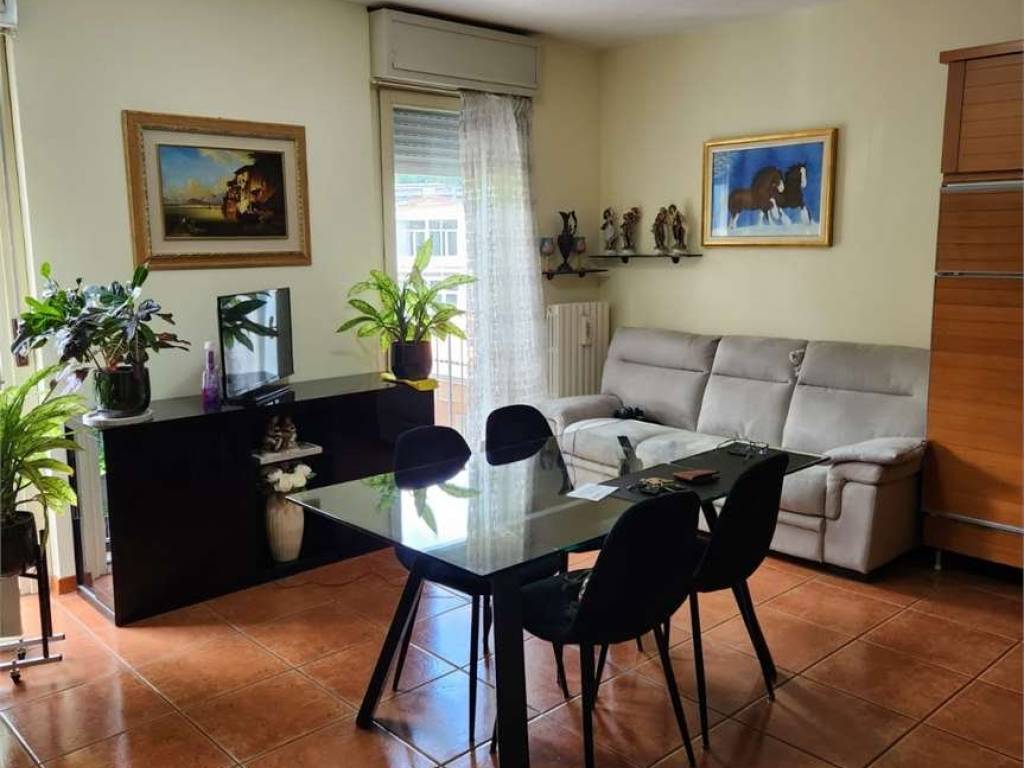 appartamento in vendita ad Oggiono
