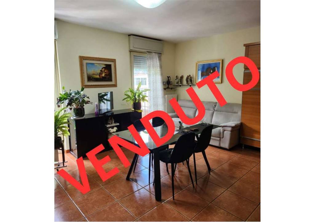 appartamento in vendita ad Oggiono