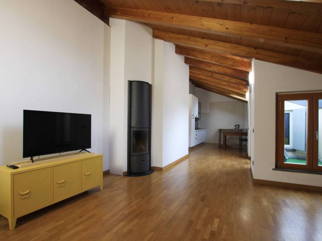 appartamento in vendita ad Oggiono