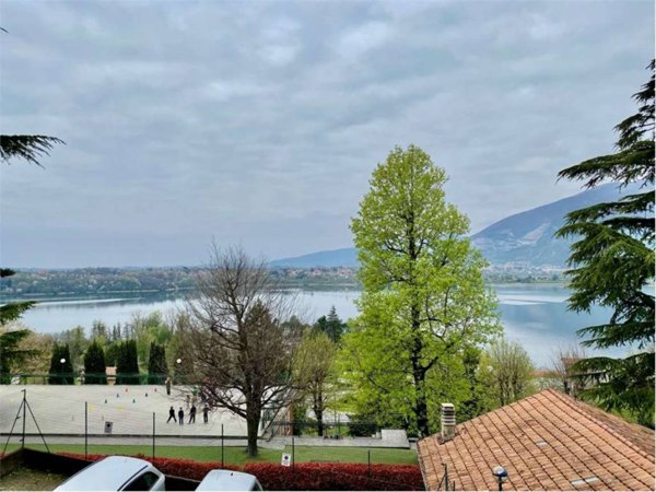 appartamento in vendita ad Oggiono