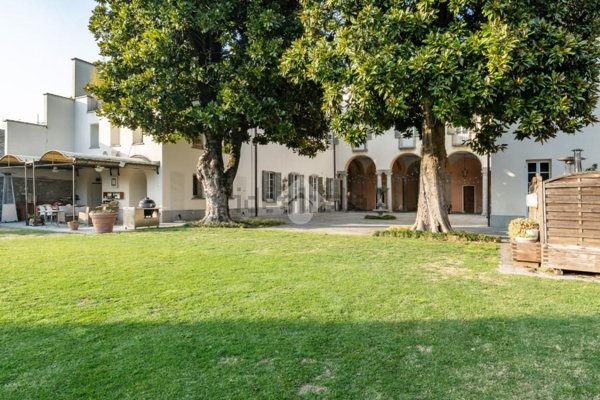 casa indipendente in vendita ad Oggiono