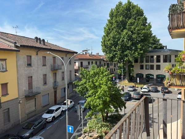 appartamento in vendita ad Oggiono