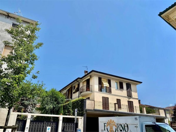 appartamento in vendita ad Oggiono