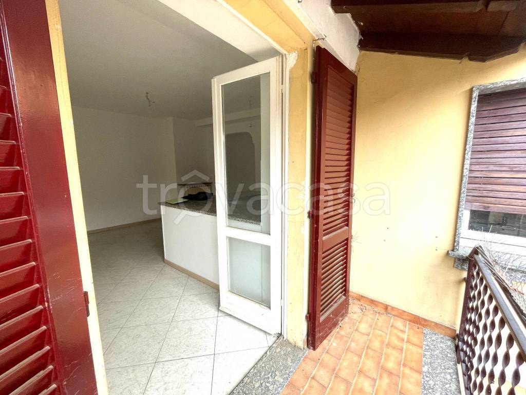 casa indipendente in vendita ad Oggiono