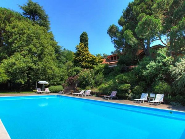 villa in vendita ad Oggiono