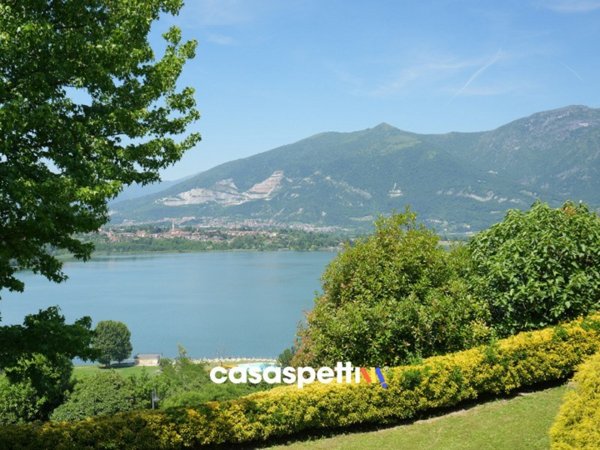 casa indipendente in vendita ad Oggiono