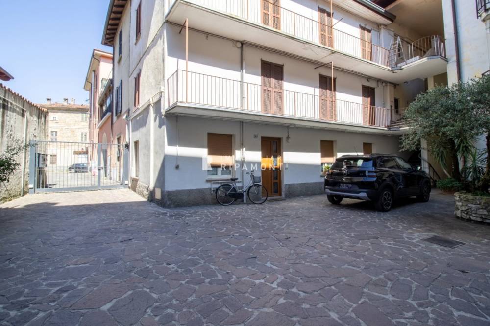 appartamento in vendita ad Oggiono