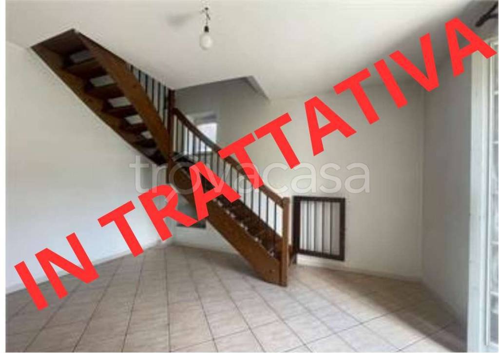 appartamento in vendita ad Oggiono