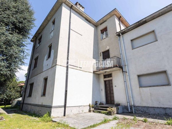 appartamento in vendita ad Oggiono