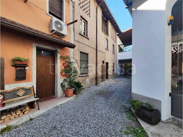 appartamento in vendita ad Oggiono