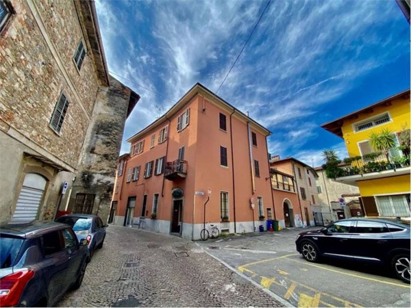 appartamento in vendita ad Oggiono