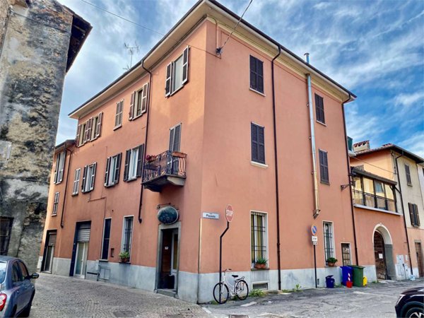 appartamento in vendita ad Oggiono