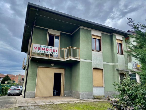 casa indipendente in vendita ad Oggiono