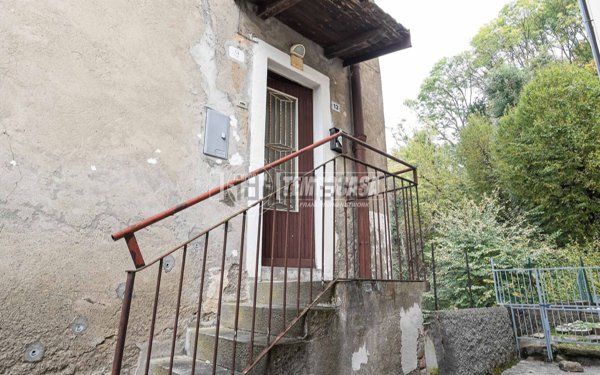 appartamento in vendita ad Oggiono