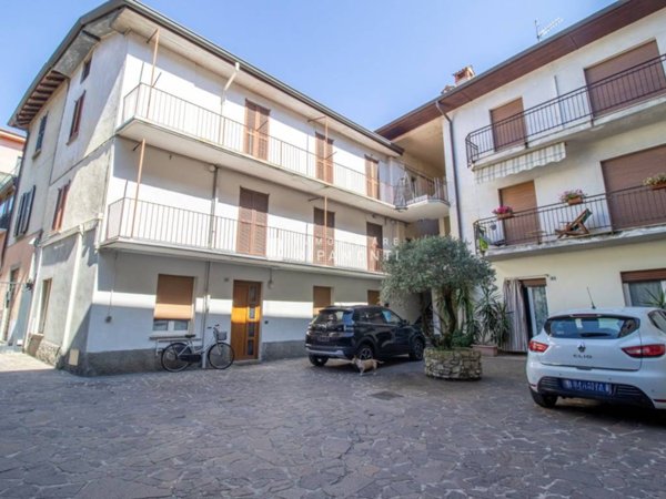 intera palazzina in vendita ad Oggiono
