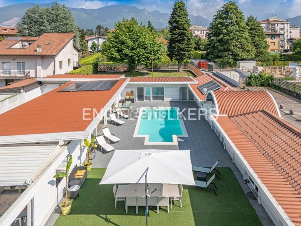 casa indipendente in vendita ad Oggiono