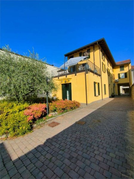 appartamento in vendita ad Oggiono