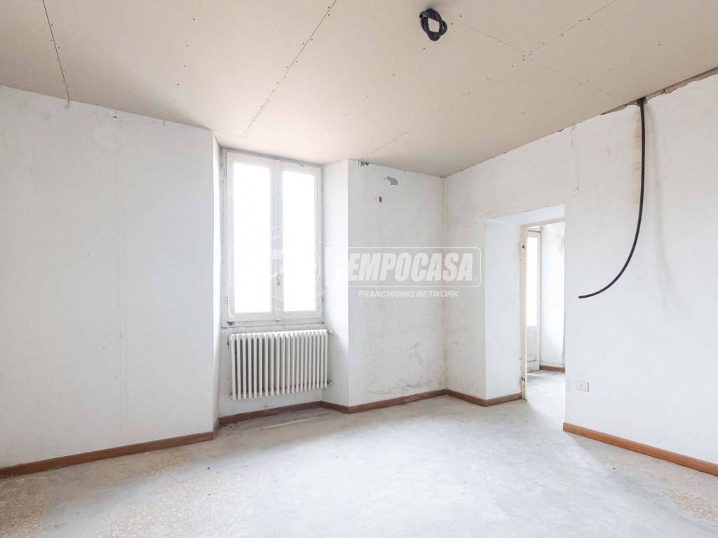 appartamento in vendita ad Oggiono