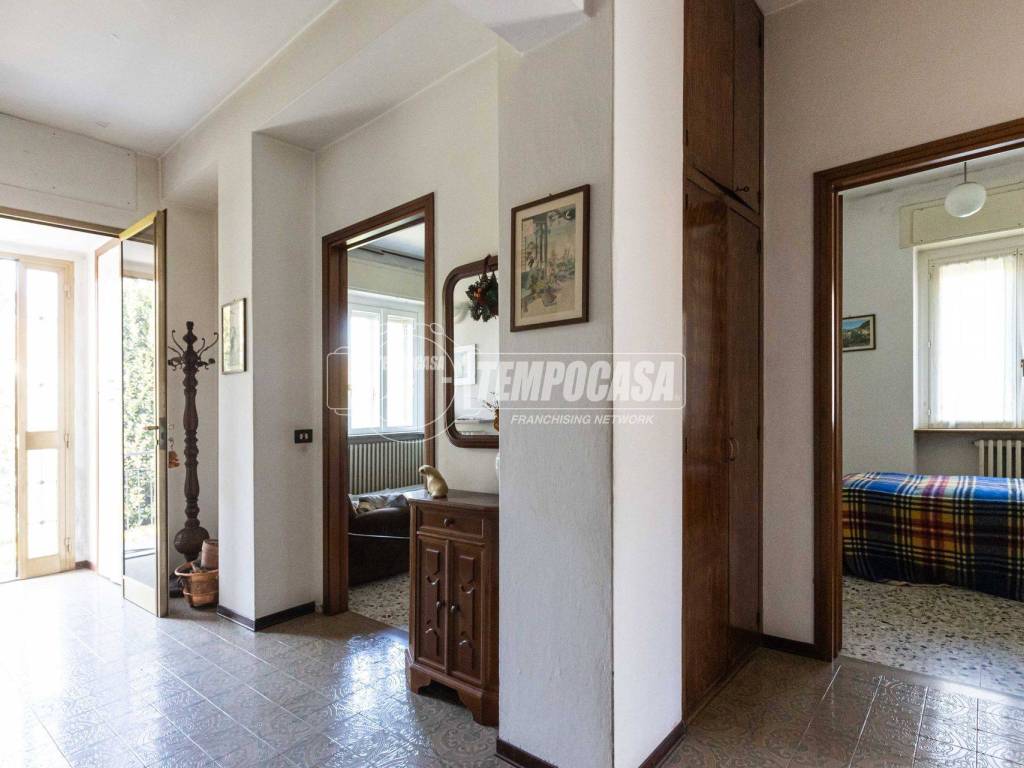 casa indipendente in vendita ad Oggiono