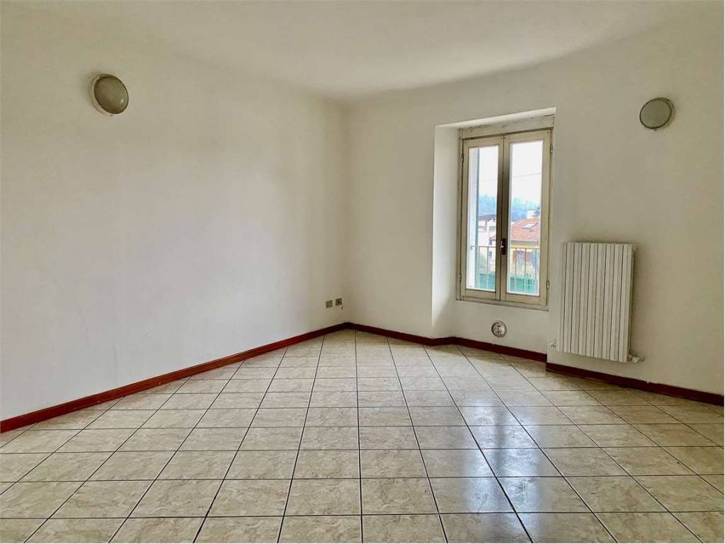 appartamento in vendita ad Oggiono