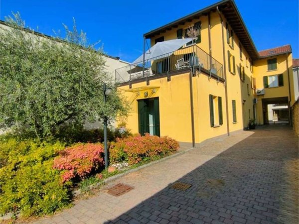 appartamento in vendita ad Oggiono