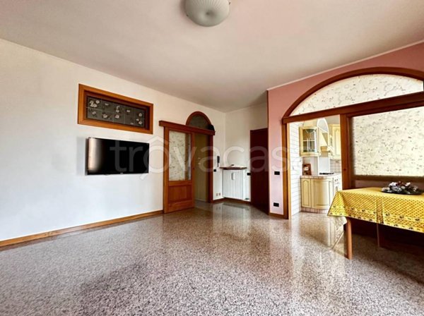 appartamento in vendita ad Oggiono